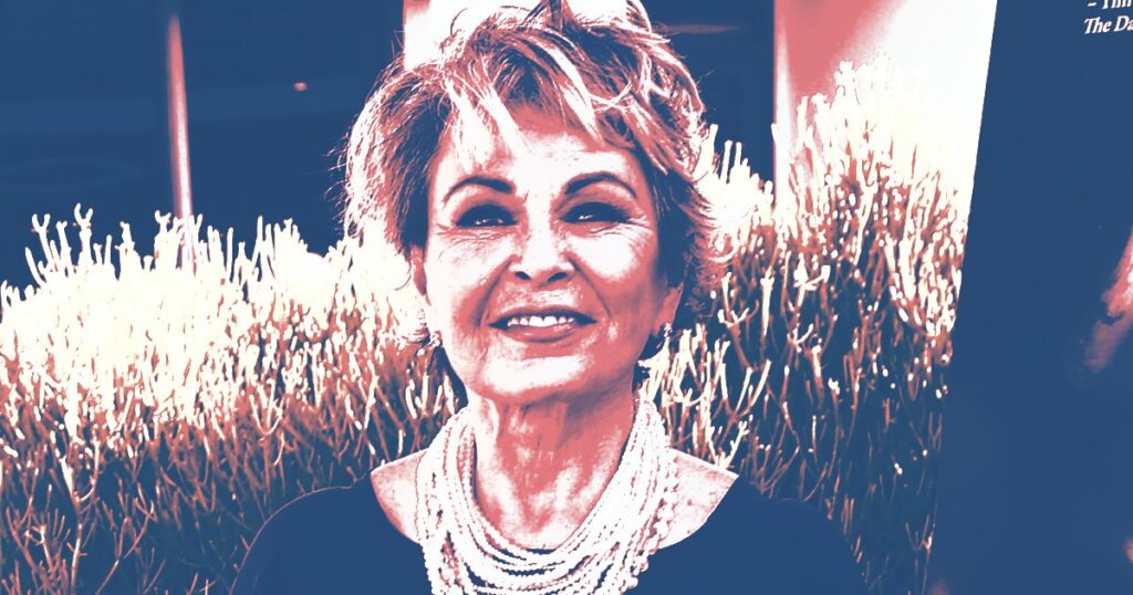 Red Pill Roseanne: Sitcom Star Supports Trump, Trolls Globalists