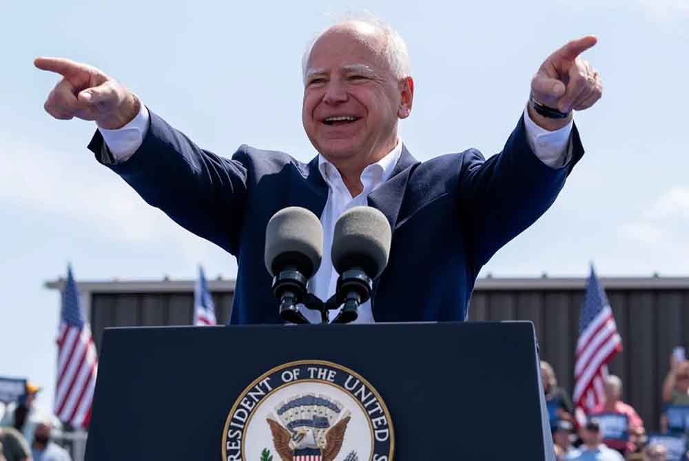 Tim Walz dubbed ‘enemy’ of Italian Americans over rioters tearing down Columbus statue