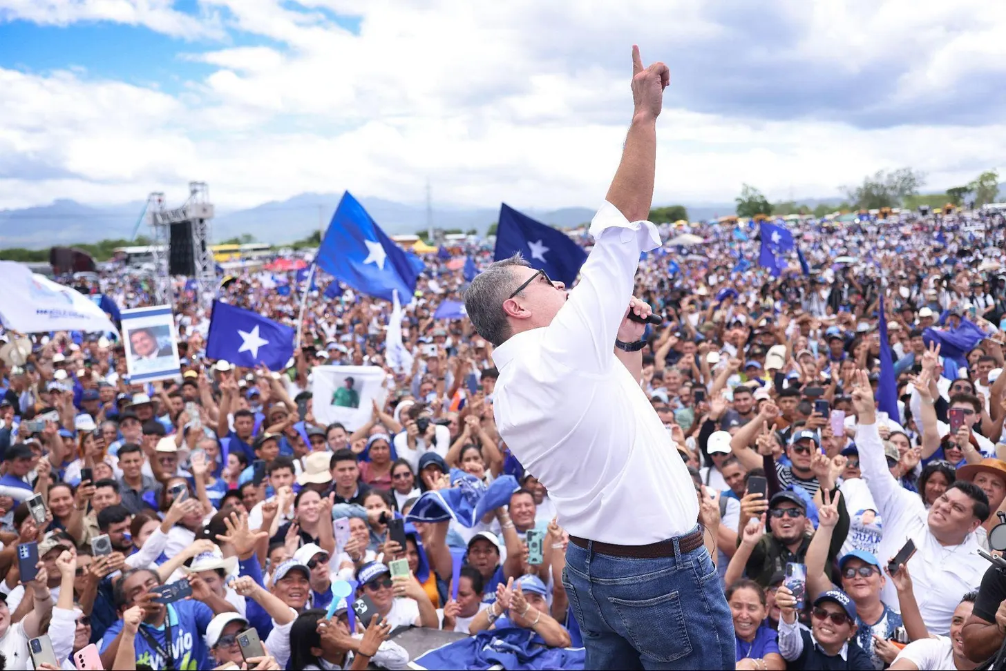 JOH’s Return: The Valiant Hero of Honduras is Welcomed Home